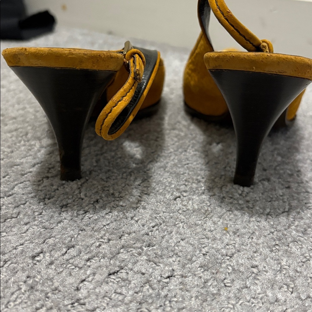 Prada Vintage Mustard Yellow Slingback Heels 40.5 - Picture 6 of 9